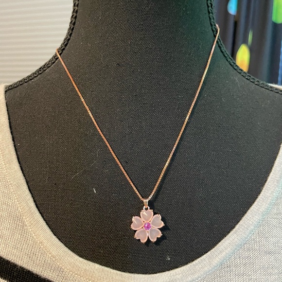 Elegant Blossom Pendant Necklace in Pink - Picture 4 of 8